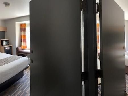 Microtel Inn & Suites By Wyndham Gatlinburg Buitenkant foto